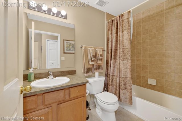 1601 Nottingham Court, Commerce Charter Township, MI 48390