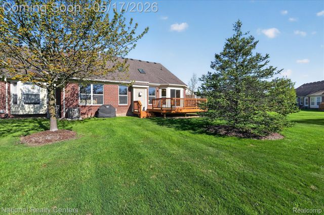 1601 Nottingham Court, Commerce Charter Township, MI 48390