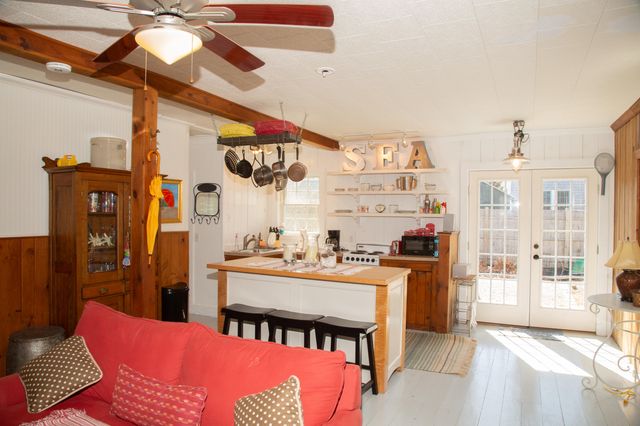 10 Wixon Road, Dennis Port, MA 02639