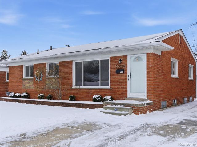 23024 Playview Street, St. Clair Shores, MI 48082