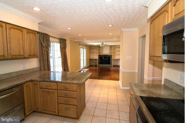 222 APPLE BLOSSOM CT, Vienna, VA 22181