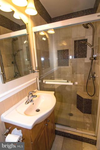 222 APPLE BLOSSOM CT, Vienna, VA 22181