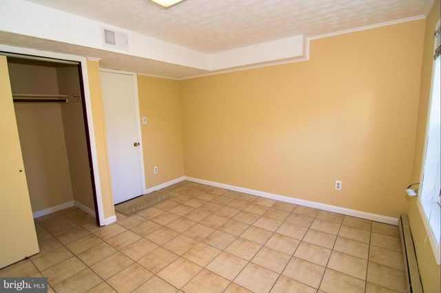 222 APPLE BLOSSOM CT, Vienna, VA 22181