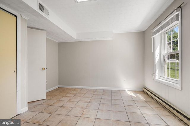 222 APPLE BLOSSOM CT, Vienna, VA 22181