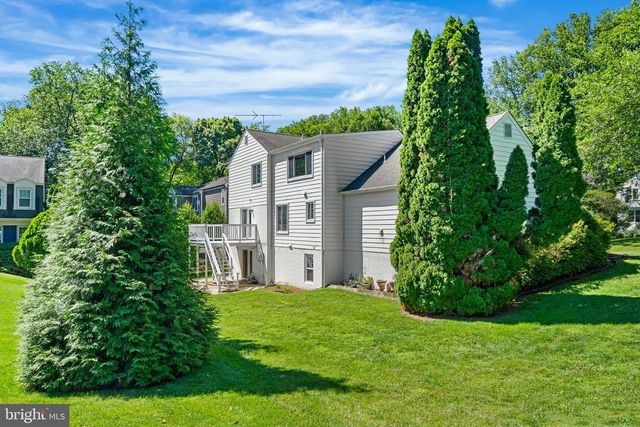 222 APPLE BLOSSOM CT, Vienna, VA 22181