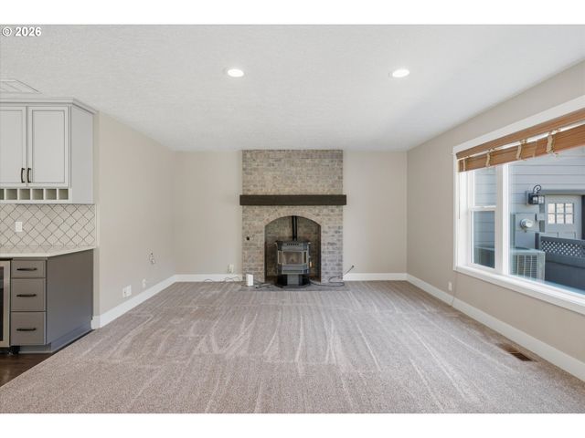 6676 Se 252ND Ave, Gresham, OR 97080