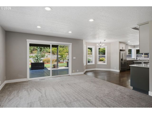 6676 Se 252ND Ave, Gresham, OR 97080