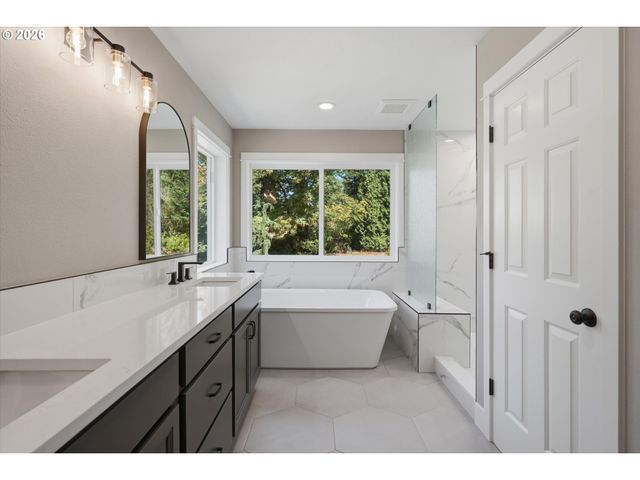 6676 Se 252ND Ave, Gresham, OR 97080