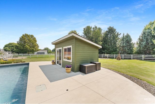 8987 New Castle Dr, Middleton, ID 83644