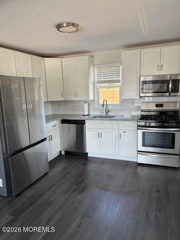 368 Sweetbriar Street, Keyport, NJ 07735
