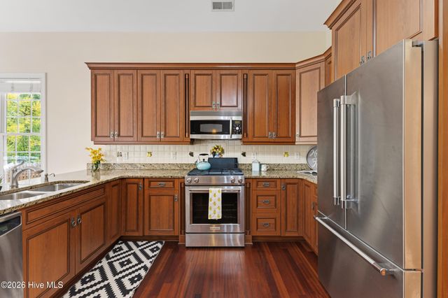 10233 Mariners Cove Court, Belville, NC 28451
