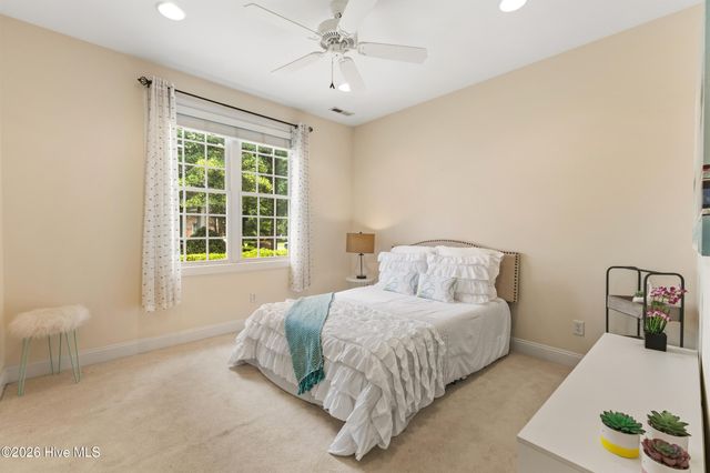 10233 Mariners Cove Court, Belville, NC 28451