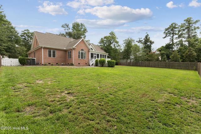 10233 Mariners Cove Court, Belville, NC 28451