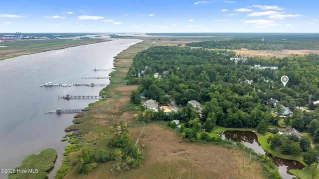 10233 Mariners Cove Court, Belville, NC 28451