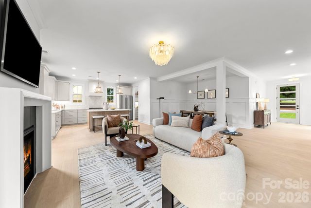 2763 Parkway Avenue, Charlotte, NC 28208