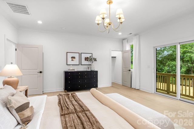 2763 Parkway Avenue, Charlotte, NC 28208