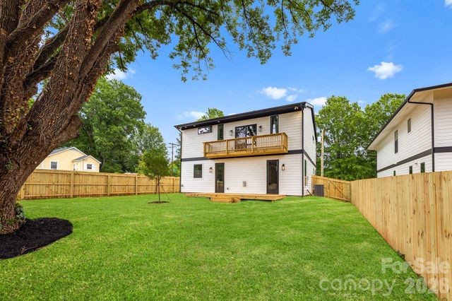 2763 Parkway Avenue, Charlotte, NC 28208