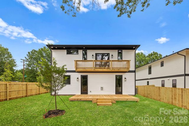 2763 Parkway Avenue, Charlotte, NC 28208