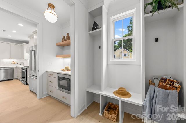 2763 Parkway Avenue, Charlotte, NC 28208