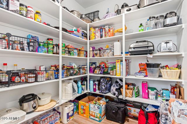 7609 W ODEUM Lane, Phoenix, AZ 85043