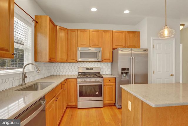 101 HEARTHSTONE CT, Dillsburg, PA 17019