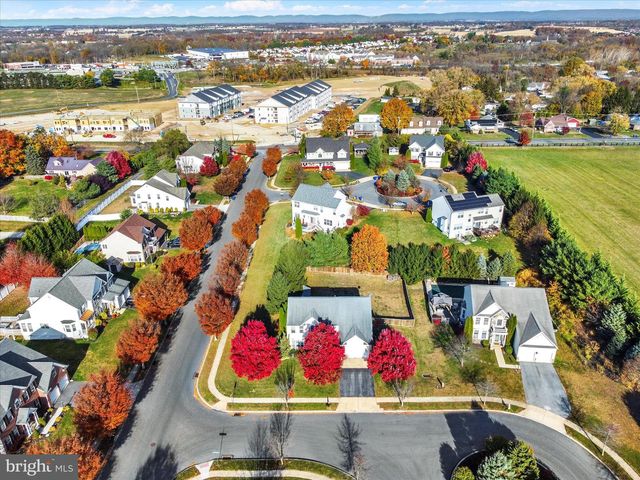 101 HEARTHSTONE CT, Dillsburg, PA 17019