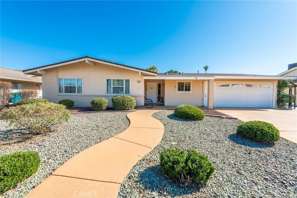Image 1 of property listing at 27830 Grosse Point, Menifee, CA 92586