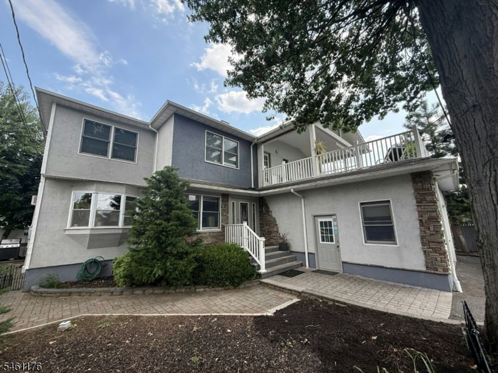 444 Riverside Ave, Lyndhurst Twp., NJ 07071 — exterior