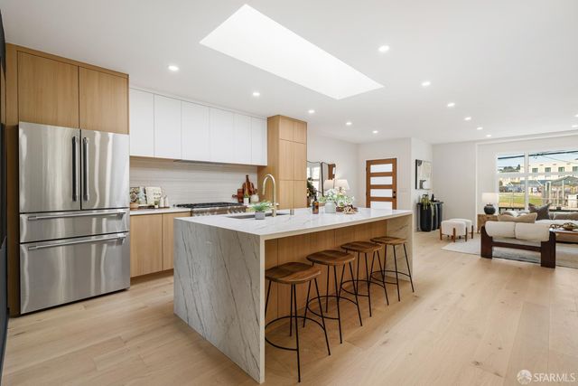 1117 Cayuga Avenue, San Francisco, CA 94112