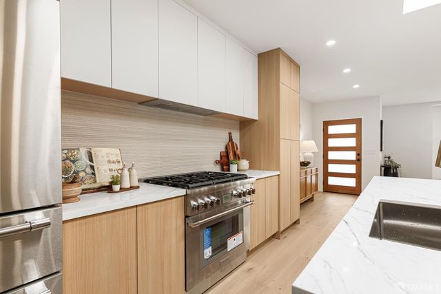 1117 Cayuga Avenue, San Francisco, CA 94112