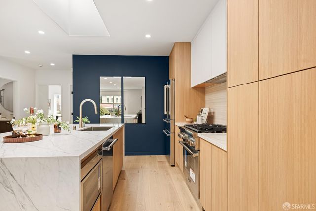 1117 Cayuga Avenue, San Francisco, CA 94112