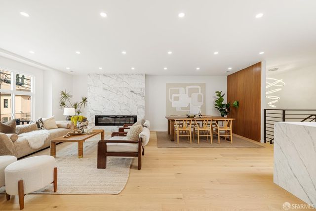 1117 Cayuga Avenue, San Francisco, CA 94112