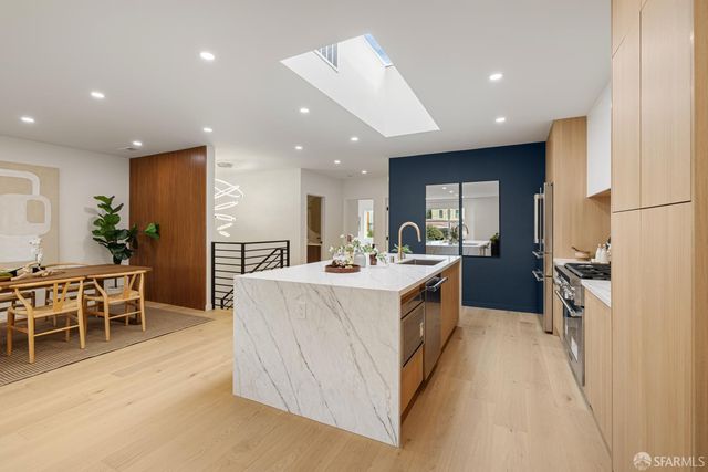 1117 Cayuga Avenue, San Francisco, CA 94112