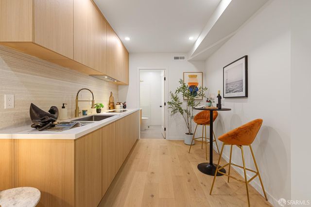 1117 Cayuga Avenue, San Francisco, CA 94112