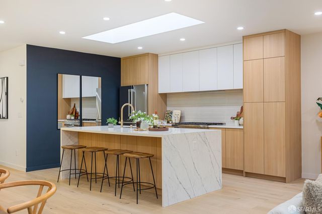 1117 Cayuga Avenue, San Francisco, CA 94112