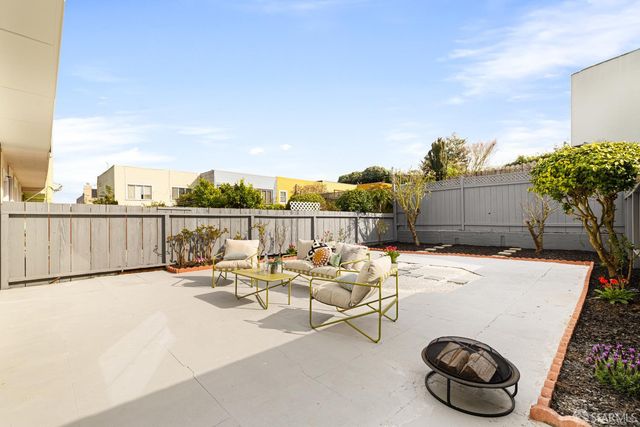 1117 Cayuga Avenue, San Francisco, CA 94112