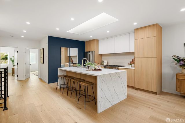 1117 Cayuga Avenue, San Francisco, CA 94112