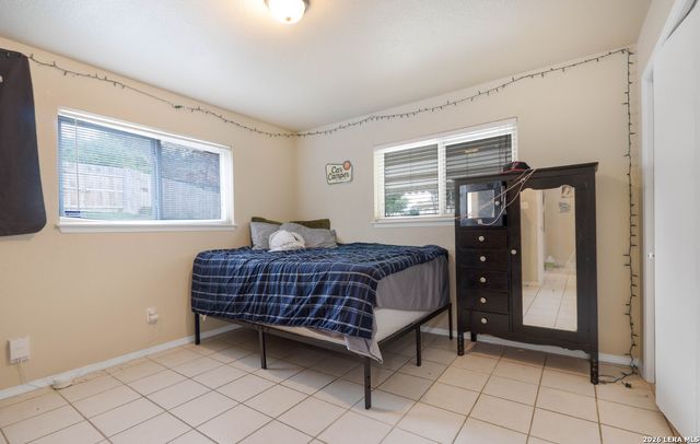 6600 & 6602 Southpoint St., San Antonio, TX 78229