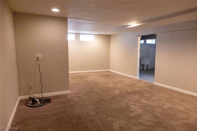 795 E 260th Street, Euclid, OH 44132