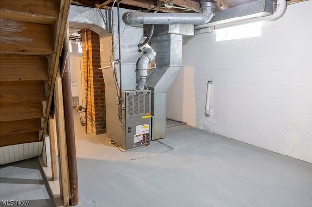 795 E 260th Street, Euclid, OH 44132