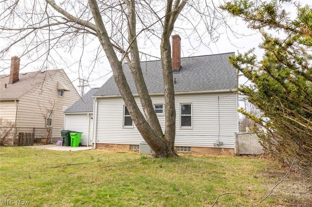 795 E 260th Street, Euclid, OH 44132