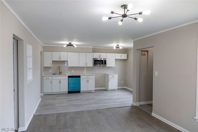 795 E 260th Street, Euclid, OH 44132