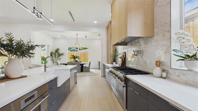 508 Willard Street, Houston, TX 77006