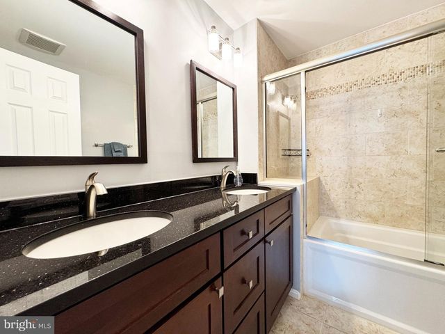 5133 CASTLE HARBOR WAY, Centreville, VA 20120