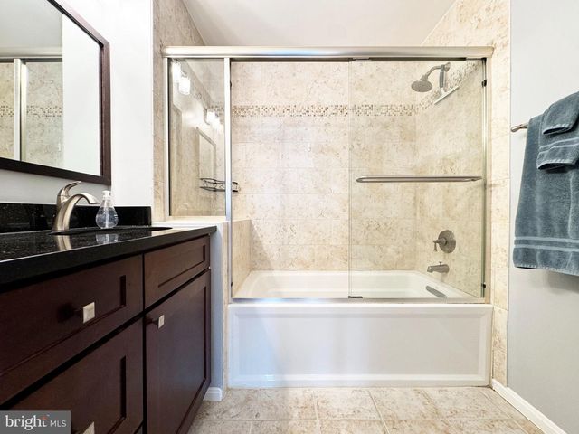 5133 CASTLE HARBOR WAY, Centreville, VA 20120