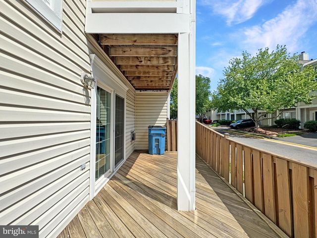 5133 CASTLE HARBOR WAY, Centreville, VA 20120