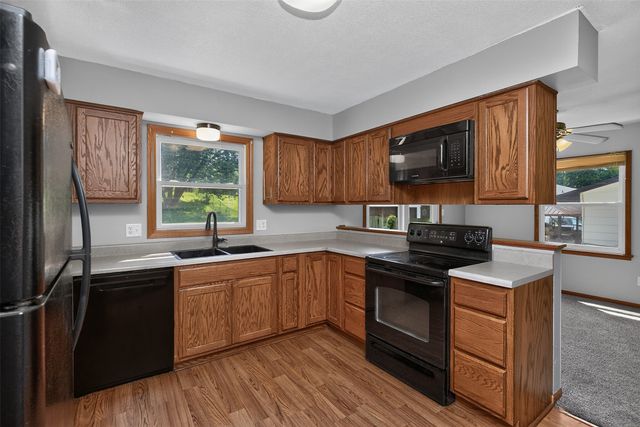 509 E Porter Avenue, Des Moines, IA 50315