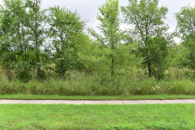 1406 23rd Street NE, Saint Cloud, MN 56304