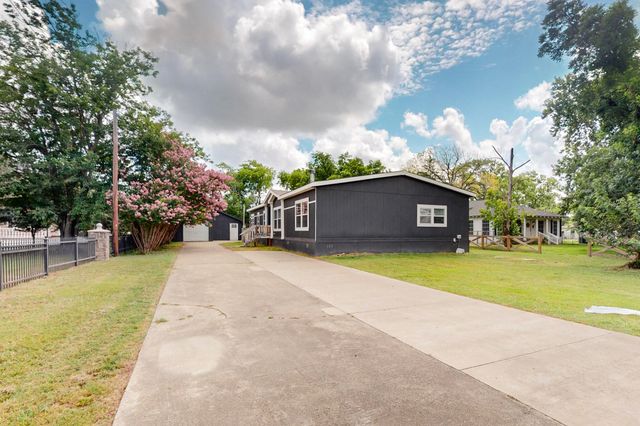 1721 Mesquite Valley Road, Mesquite, TX 75149