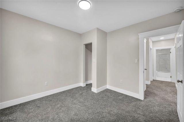 121 Parkview Court, Elyria, OH 44035